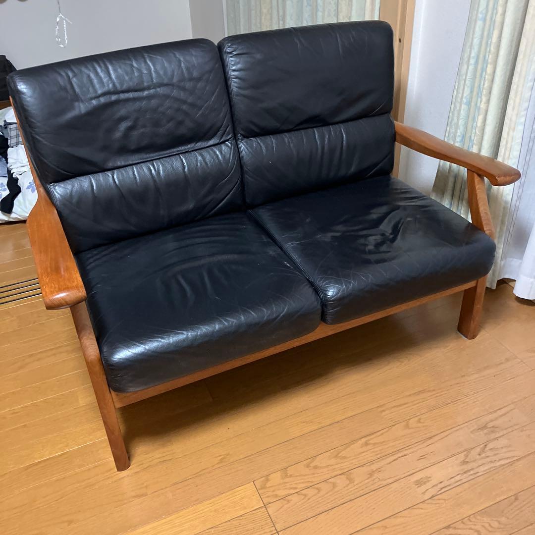 最終大幅値下げ　黒本革レザーソファ 木製フレーム2人掛け