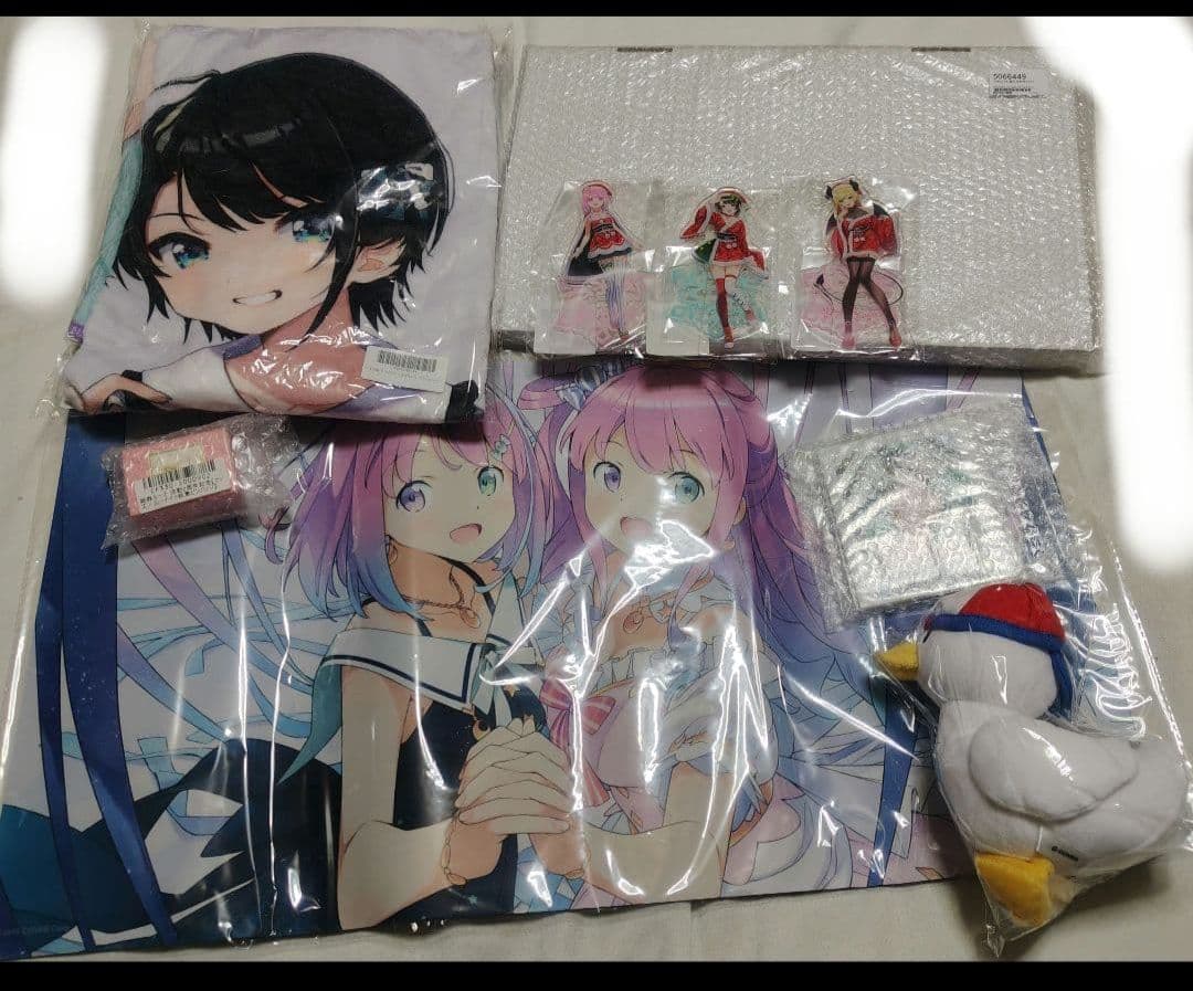 大空スバル、姫森ルーナ、グッズ　他