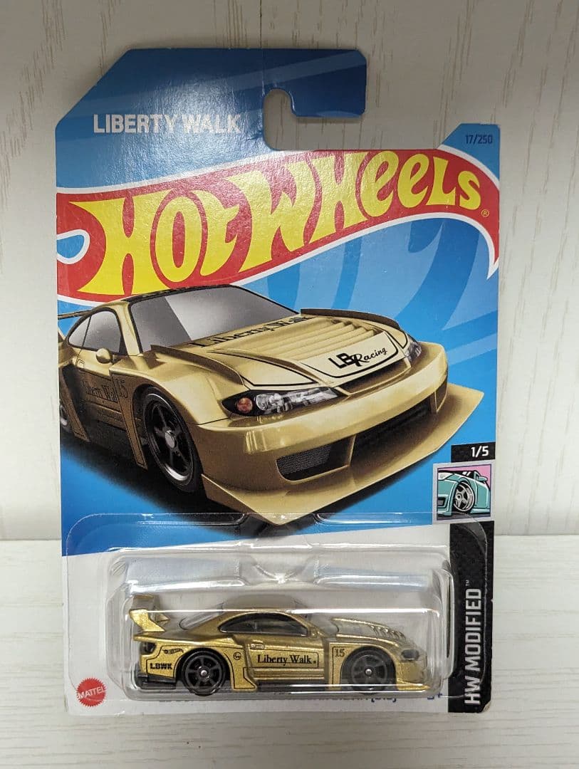 ジオラマ ガレージ リバティーウォーク 1/64 LED照明付き LBWK - メルカリ