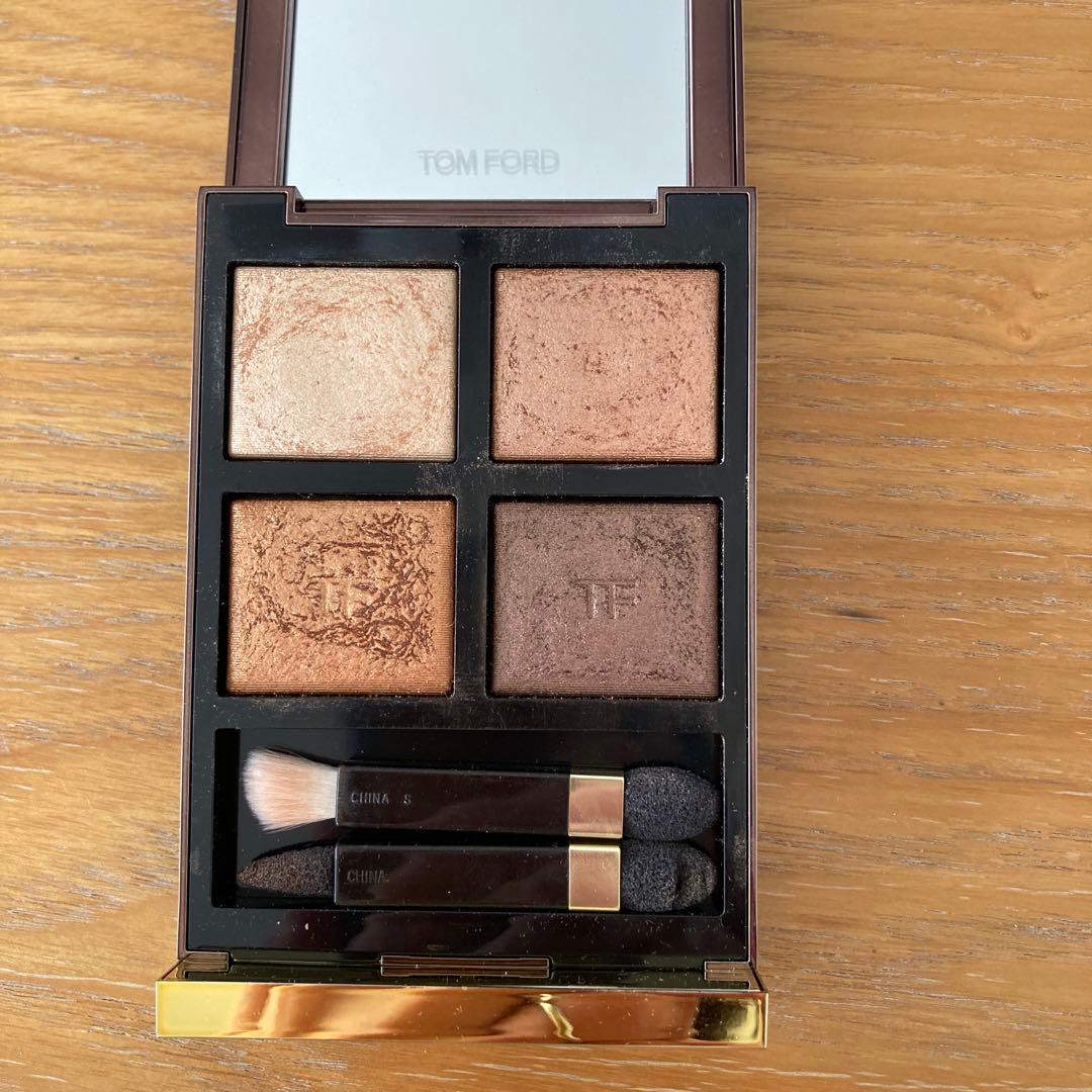 TOM FORD アイカラー クォード 04A サスピション - メルカリ