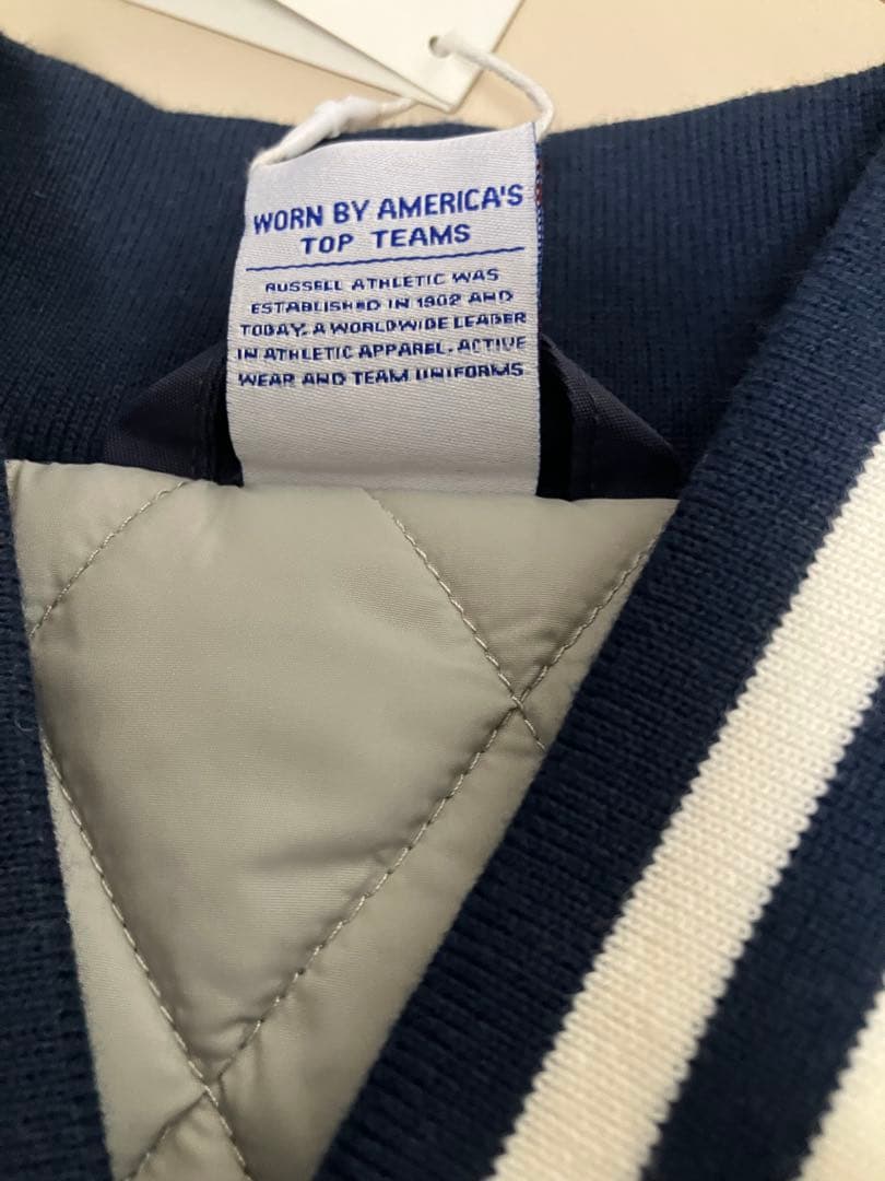 RUSSELL ATHLETIC ネイビー バック ロゴスタジャン タグ付未使用