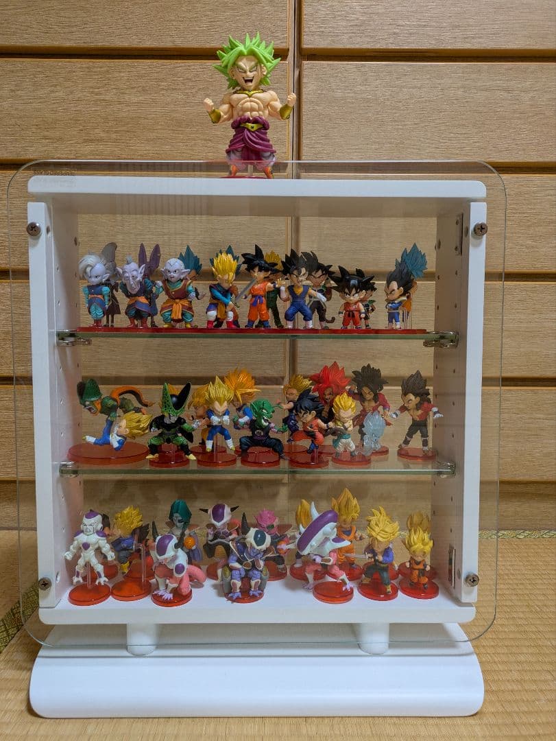 ドラゴンボール フィギュア コレクション 46体 最終回の扉絵をモチーフにした壁掛けフィギュアも世界初公開！「DRAGON