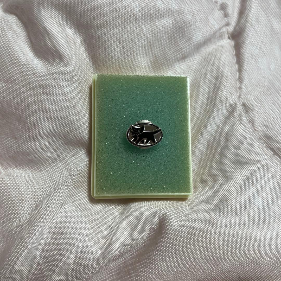 ヤマト運輸☆クロネコヤマト社章バッジ［非売品］ - メルカリ