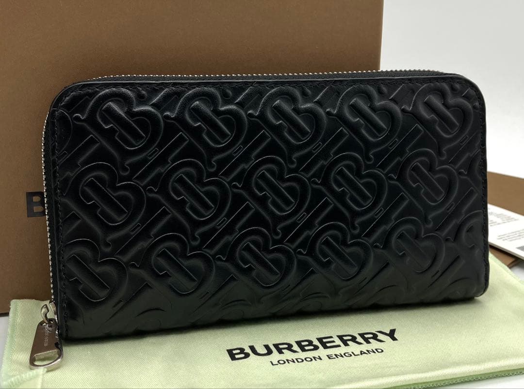 ⭐️ 極美品 バーバリー エンボス ラウンドファスナー 長財布 ブラック 鑑定済 アウトレット】BURBERRY バーバリー ラウンドファスナー長財布 小銭