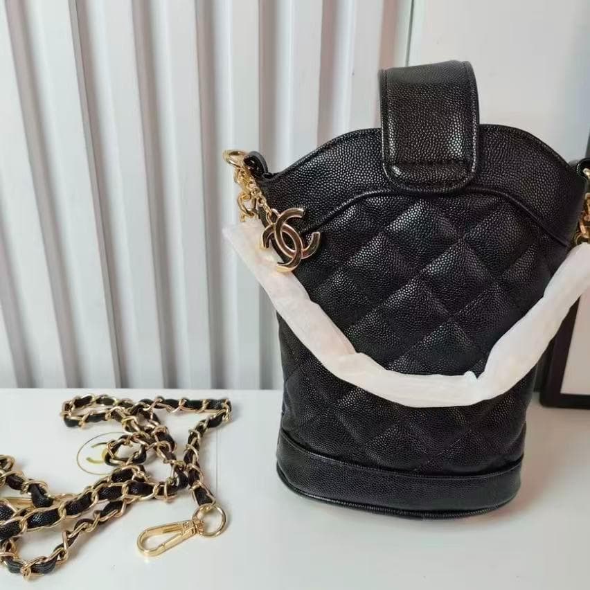 ノベルティ キルティングショルダーバッグ~~ - メルカリ