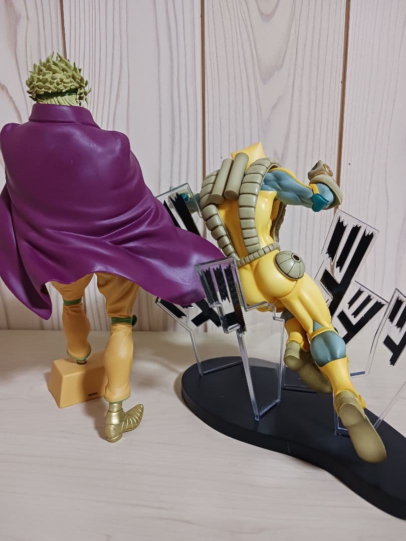 ジョジョ 一番くじ 空条承太郎 スタープラチナ DIO ザ・ワールド 4体