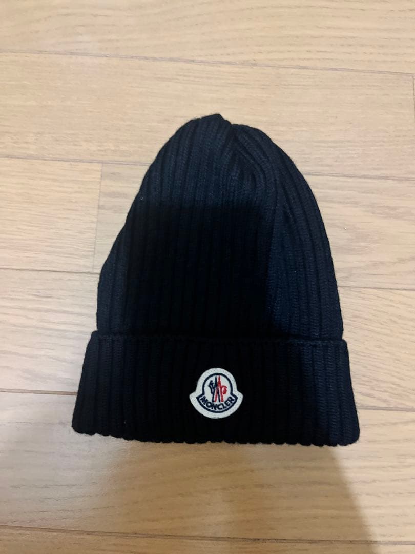 MONCLER ブラックニット帽