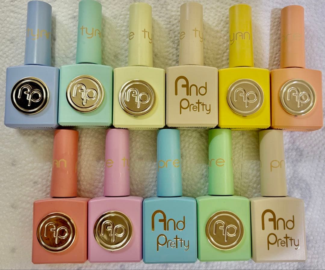 【未使用に近い】And Pretty マカロンネイルカラー11カラーチャート付き