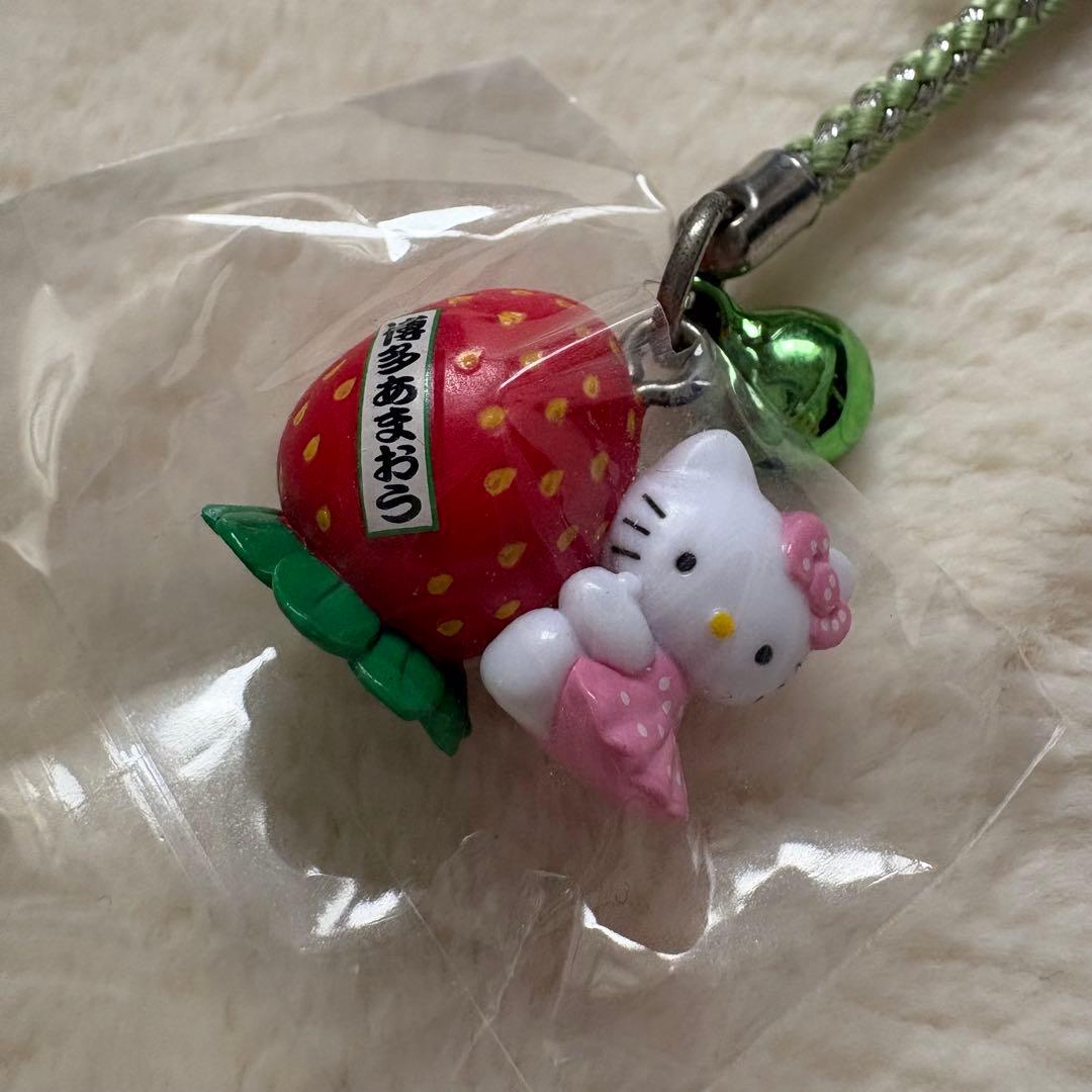 ご当地キティ 根付け 福岡限定 博多あまおう - メルカリ