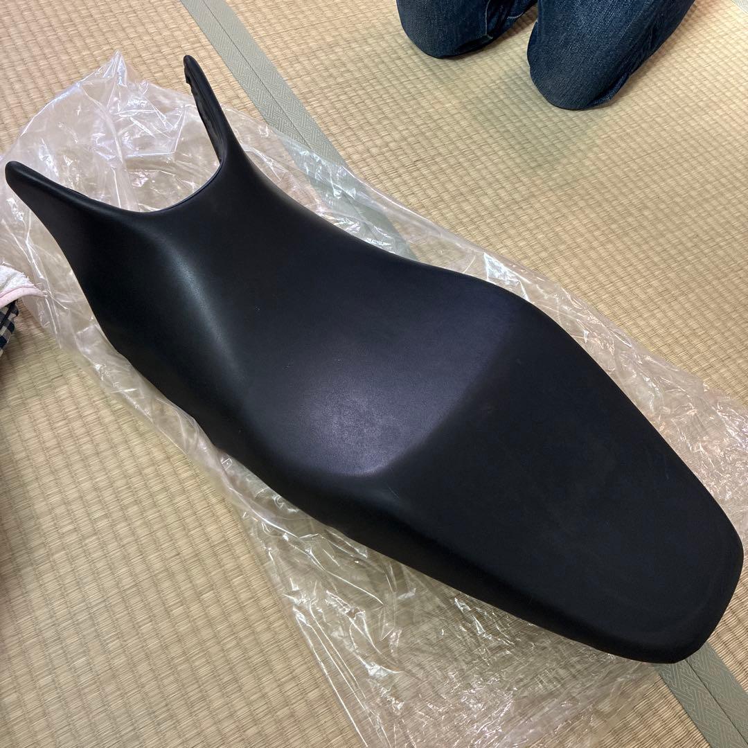 村*田様 ホーネット250純正シート ホンダ ホーネット600 PC34 / ホーネット250 MC31 純正 シート 77200