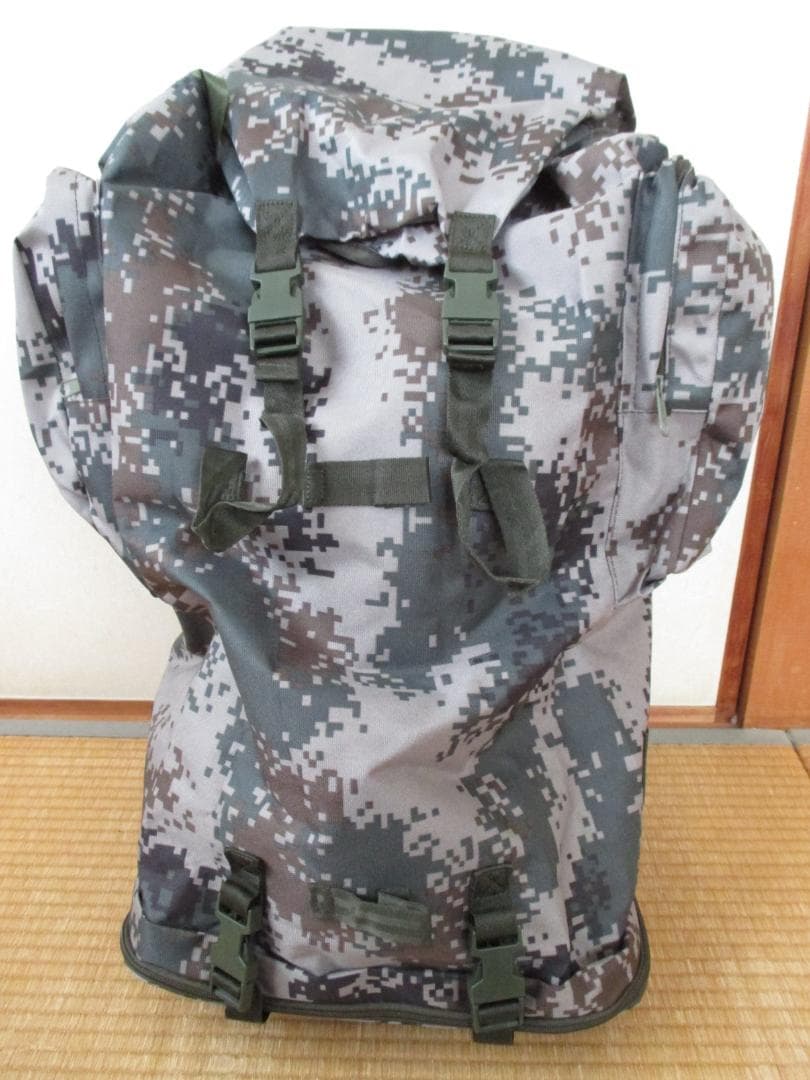 未使用　中国軍　07式　01式　デジタル迷彩　バックパック　リュックサック