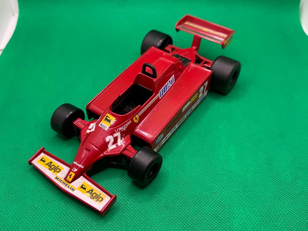 Ferrari F1カー ミニカー レッド 1/43