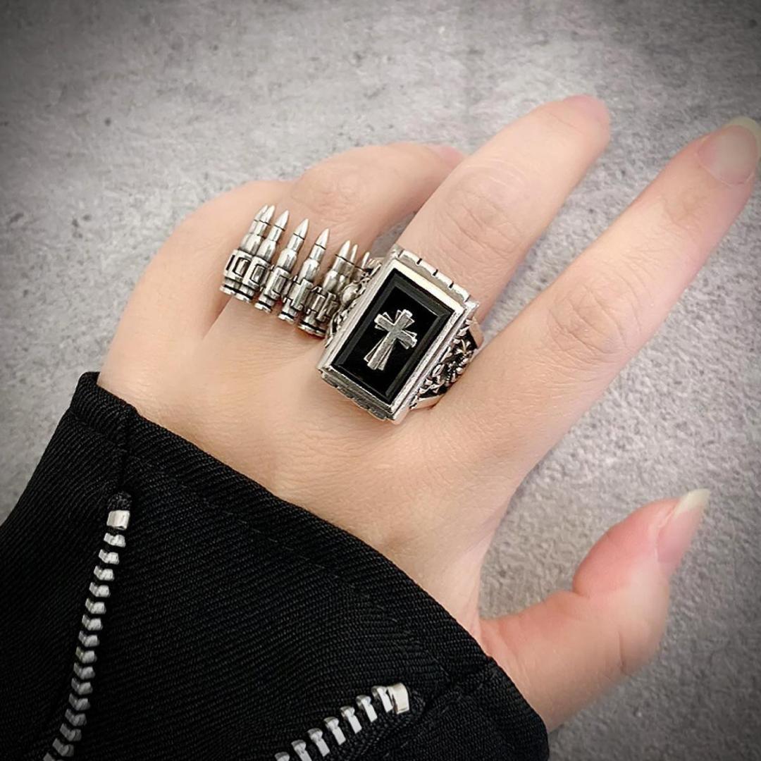 定価12.7万☆Justin Davis オニキス装飾クロスリング（10号） - メルカリ