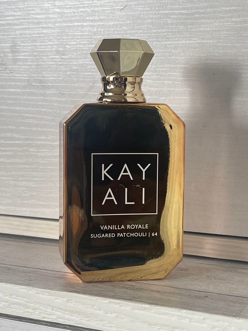 Kayali バニラ　ロイヤル　シュガー　パチュリ　 Sugar