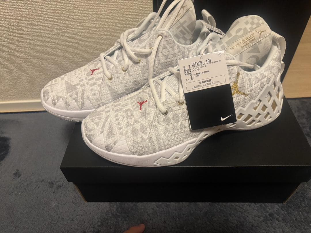 新品　 NIKE JORDAN DIAMOND LOW PF　28.5