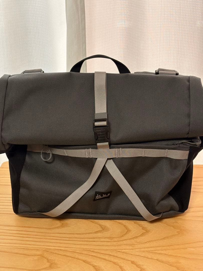 ブロンプトン Roll Top Bag 28L Dark Grey