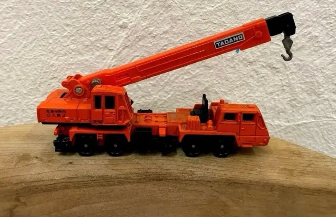 トミカ TADANO クレーン車TG-452 NO.L5 1/100