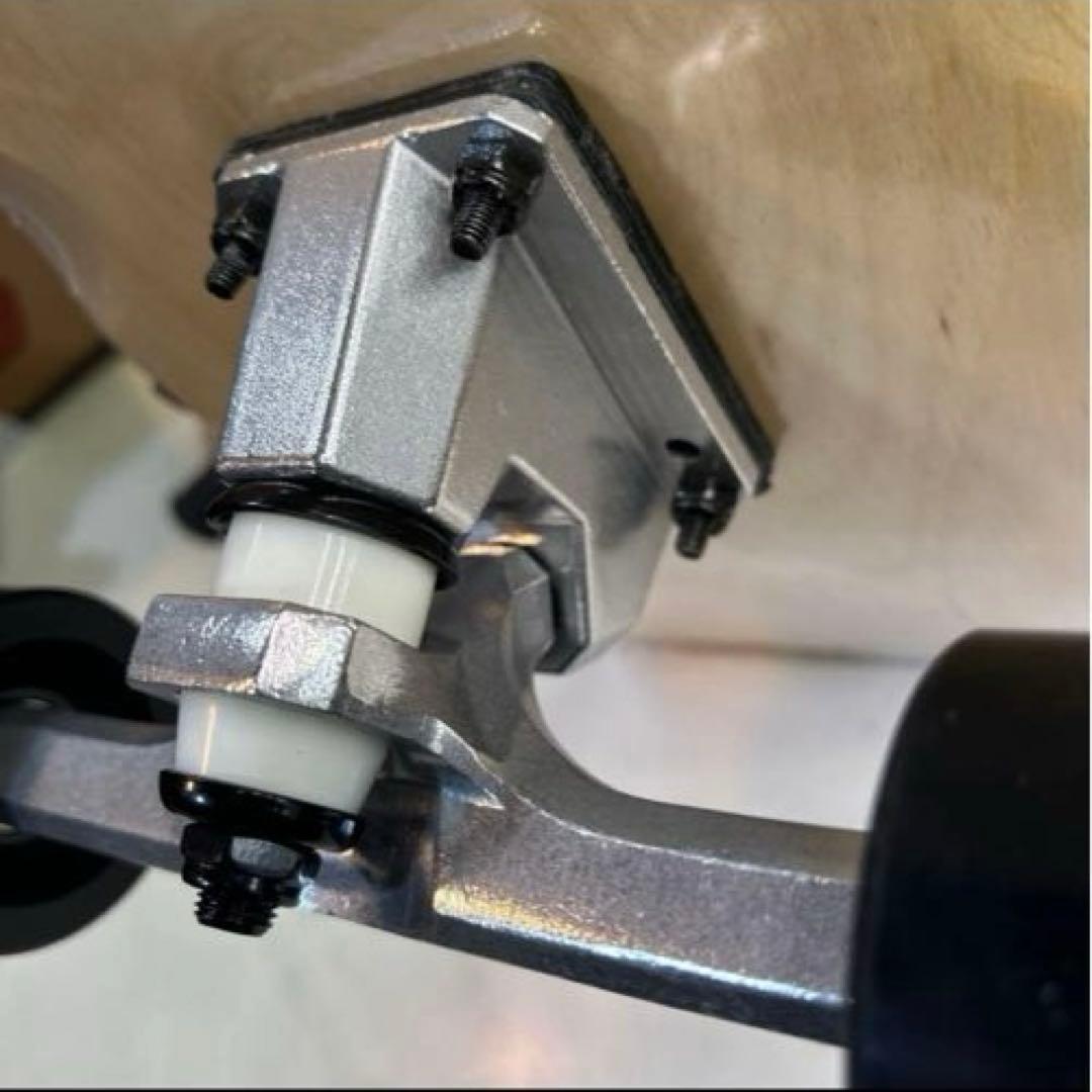 7183【未使用品】スイングトラック搭載 サーフスケート31,5 ウッディ