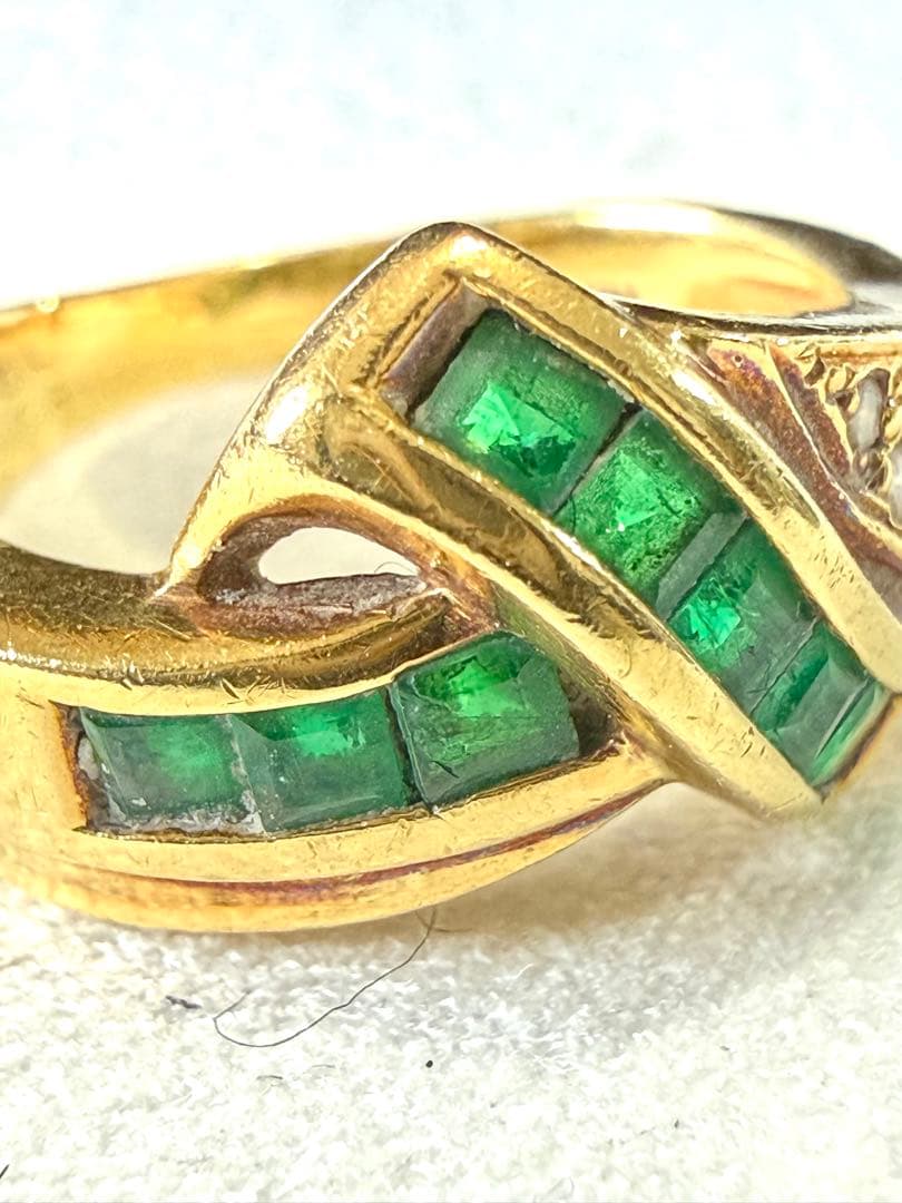 ★スクエアカットエメラルド(0.6ct)＆ダイヤ(0.05ct)　K18リング★