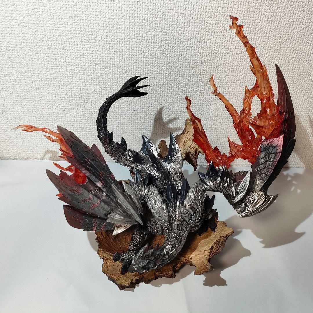 ☆　クリエイターズモデル　カプコン　モンハンフィギュア　 天彗龍バルファルク　☆