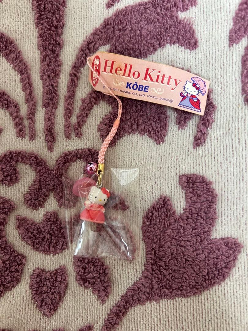 新品レア】ご当地キティ 根付け 神戸限定 傘 ドレス - メルカリ