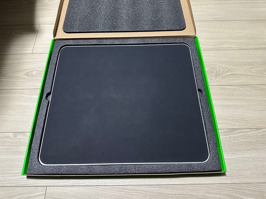 Razer Atlas White Edition 箱付き 美品 動作確認済 - メルカリ