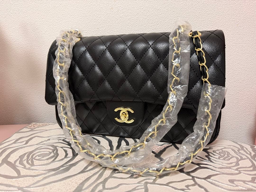 ノベルティ CHANEL シャネル チェーン フラップバッグ キャビアスキン