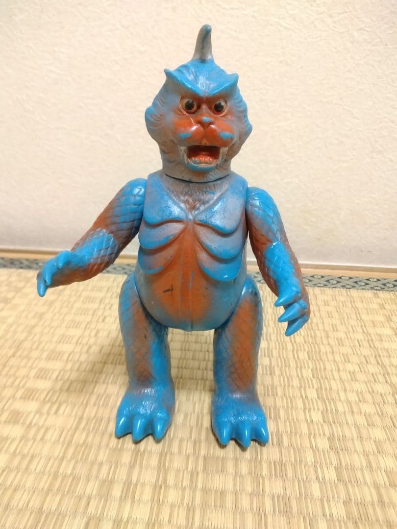 マルサン　ソフビ　ゴメス　当時物　ウルトラQ　ウルトラマン　ウルトラセブン