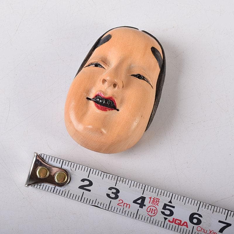時代提げ物　木彫　面根付　能面　お面　若女　C　7750