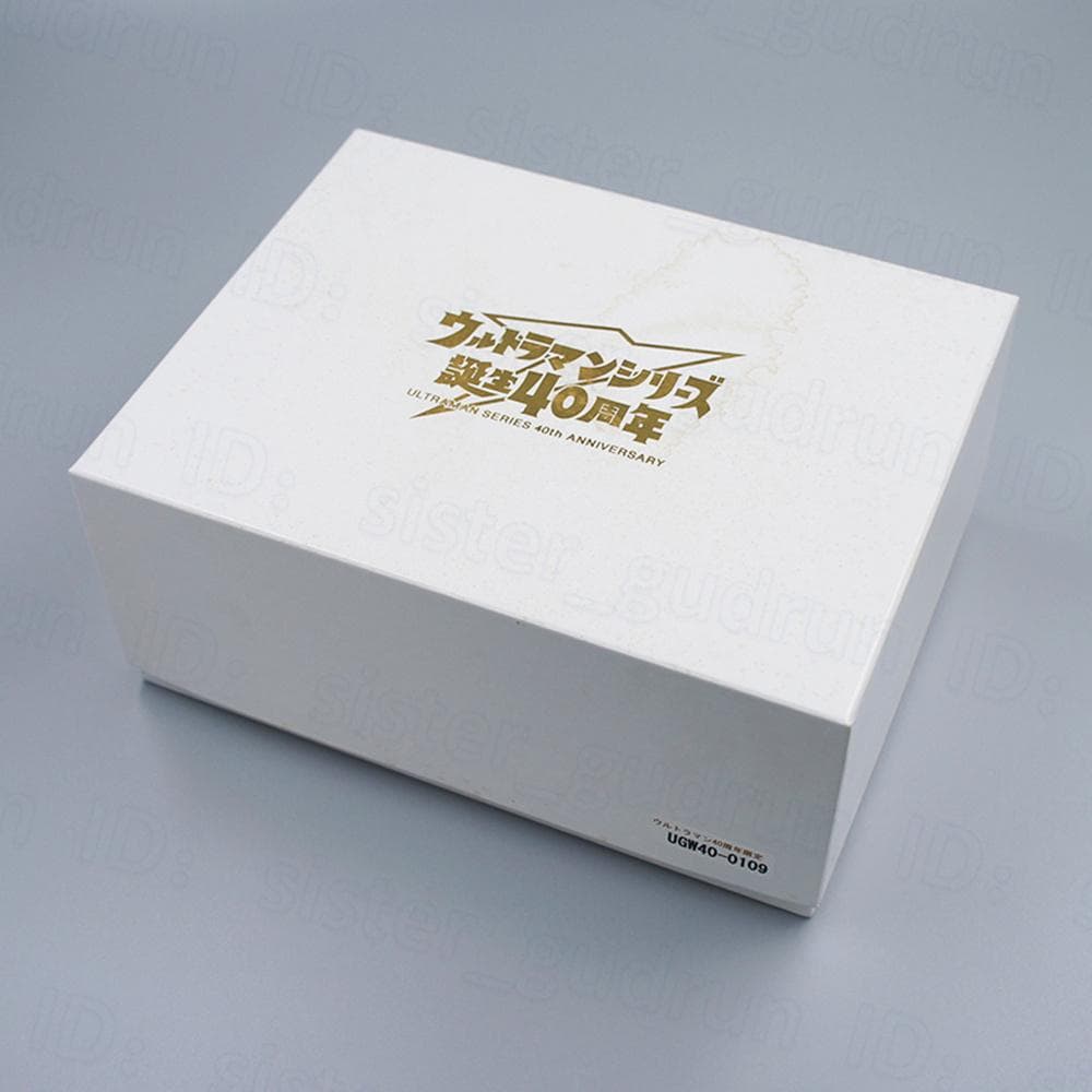 【中古】　腕時計　ウルトラマンシリーズ誕生40周年　元箱付き カジュアルウォッチ ウルトラマンブレーザー 47929 《ウルトラマンSHOP