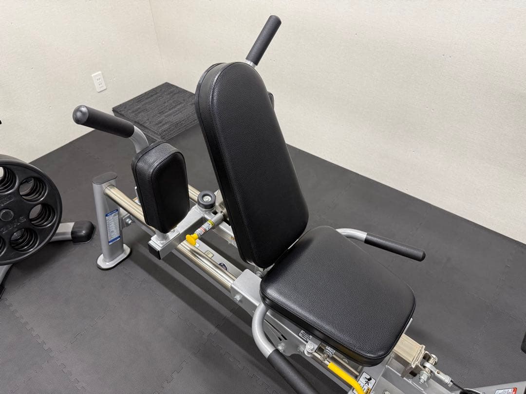 タフスタッフ ハックスクワット/レッグプレスCLH-300 本体のみウェイトなし