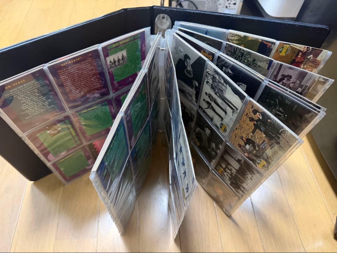 m*9様 ビートルズトレカ - メルカリ