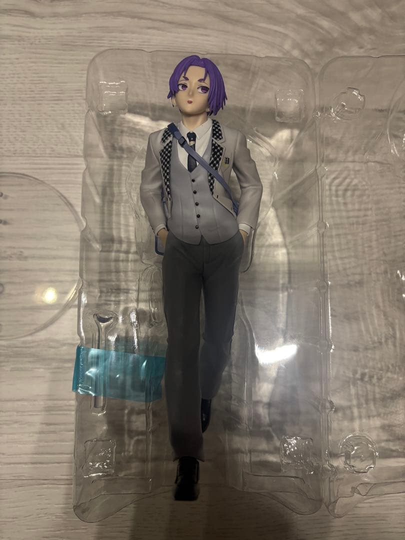 ブルーロック 御影玲王 フィギュア day off 一番くじ C賞 - メルカリ