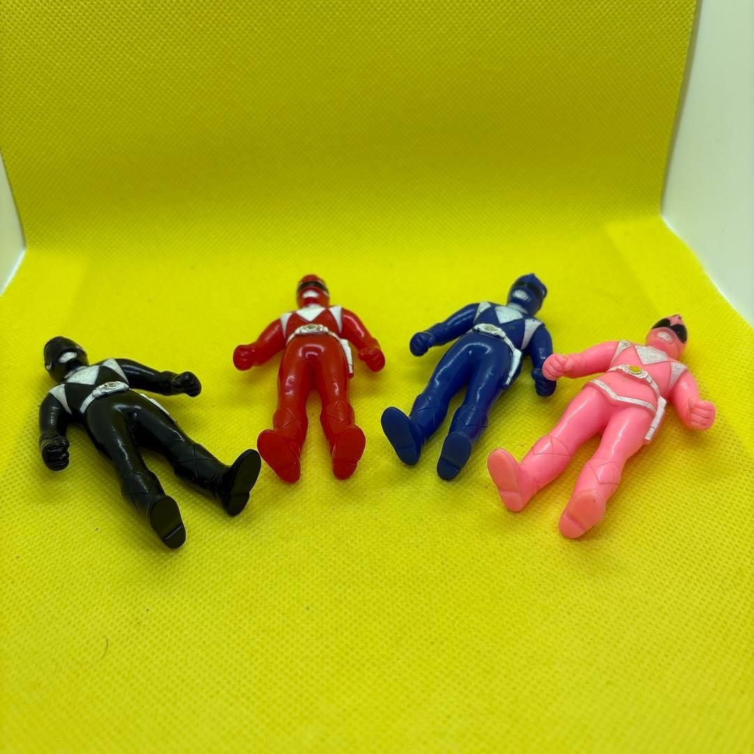 恐竜戦隊ジュウレンジャー ミニソフビ4体セット当時品 - メルカリ