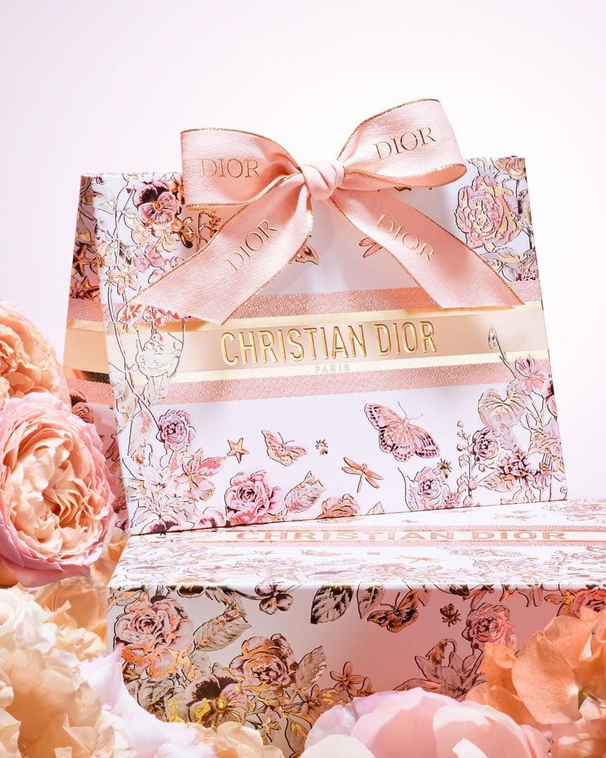 Dior ショッパー型ギフトBOX 母の日ギフト 夏コレクション 2025 - メルカリ