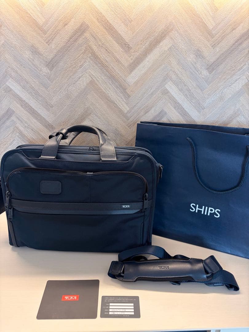 【美品】TUMI ビジネスバッグ ships アルファシリーズ TUMI（トゥミ） ビジネスバッグ 「SHIPS別注」TUMI: 完全別注モデル