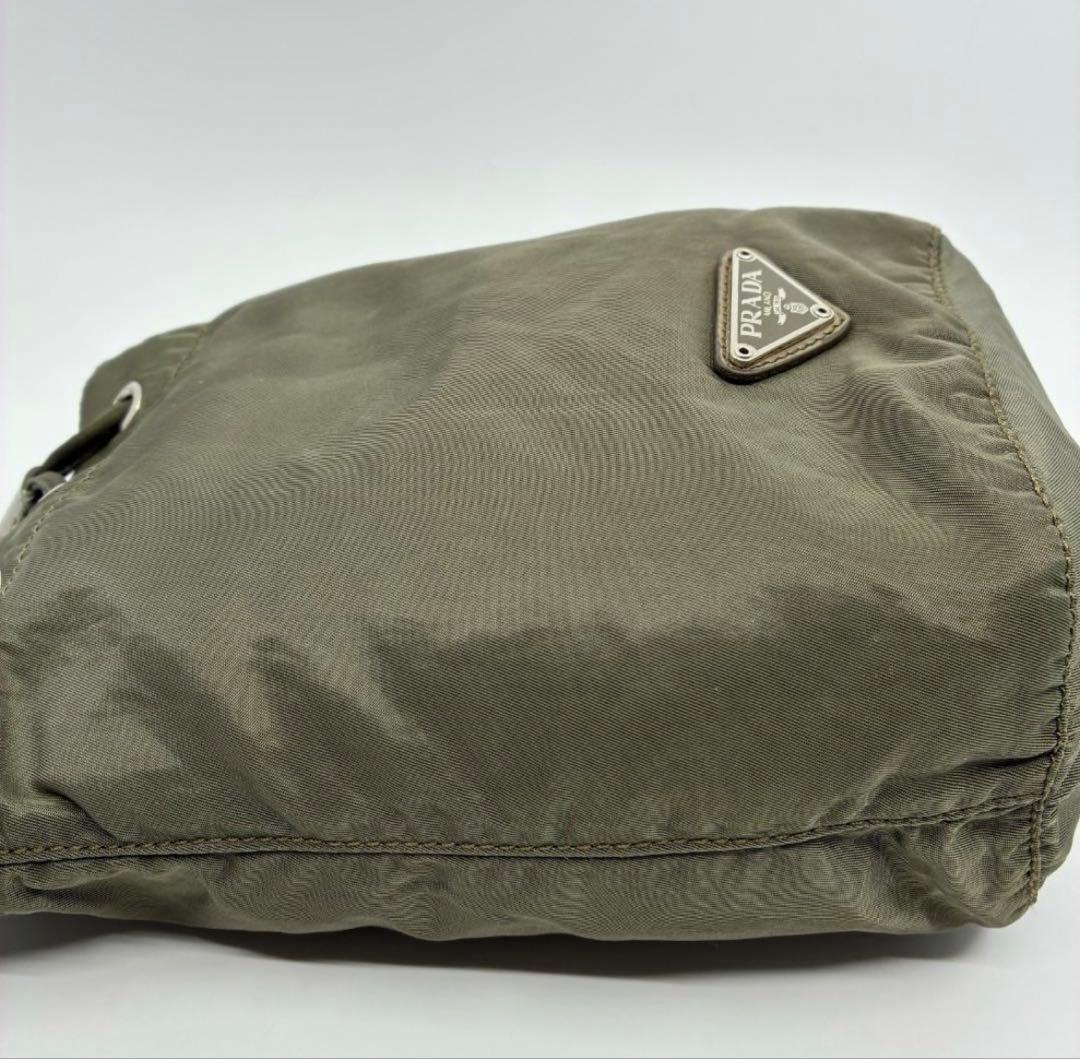 PRADA プラダ 巾着ポーチ カーキ A1362A2 - メルカリ