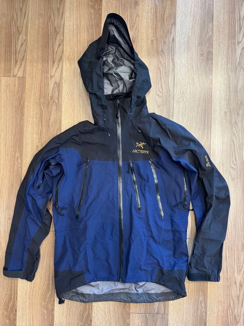 ARC'TERYX × BEAMS 40周年 THETA AR Sサイズ - メルカリ