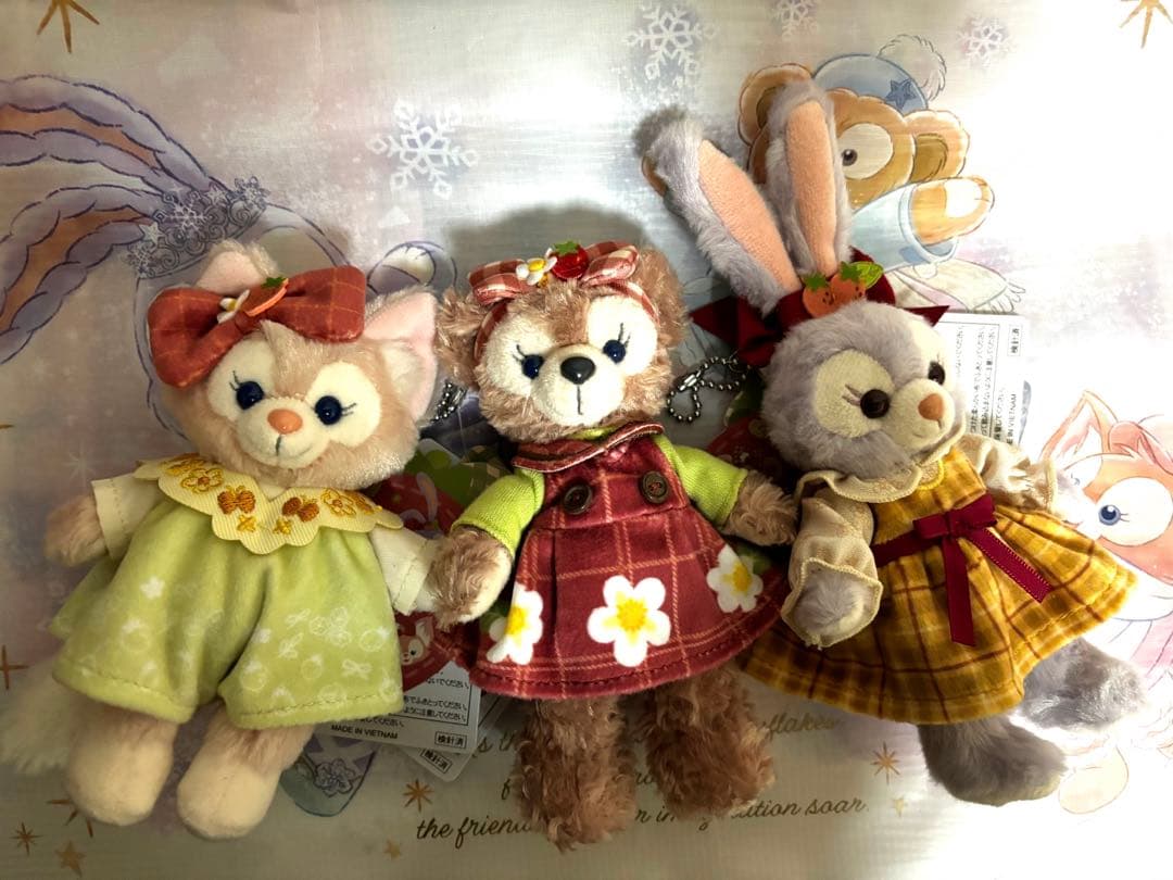 新品ハートフェルトストロベリーギフト ぬいぐるみバッジ 3点セット