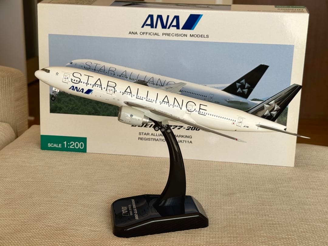 全日空商事 ANA Boeing 777-200 1/200 - メルカリ