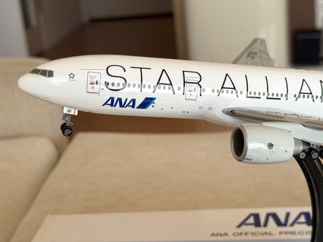 全日空商事 ANA Boeing 777-200 1/200 - メルカリ