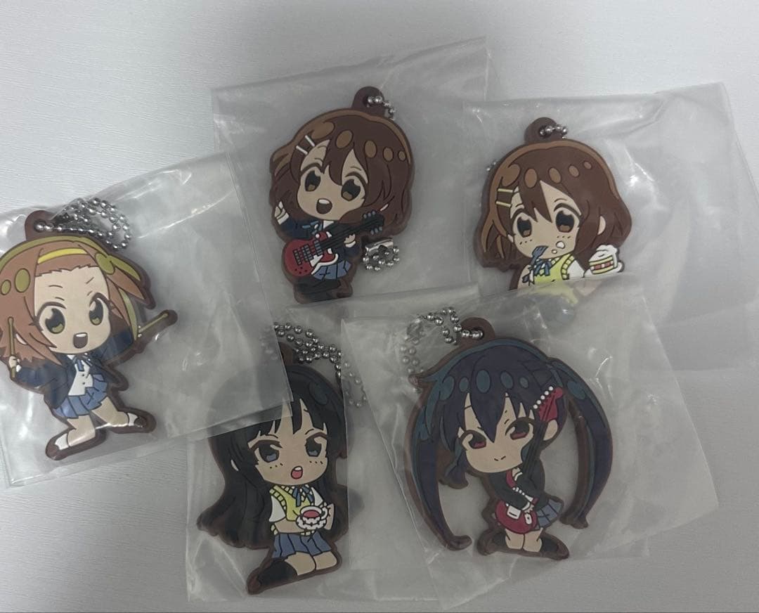 けいおん！でふぉラバ！キーホルダー 平沢唯 中野梓 秋山澪 - メルカリ