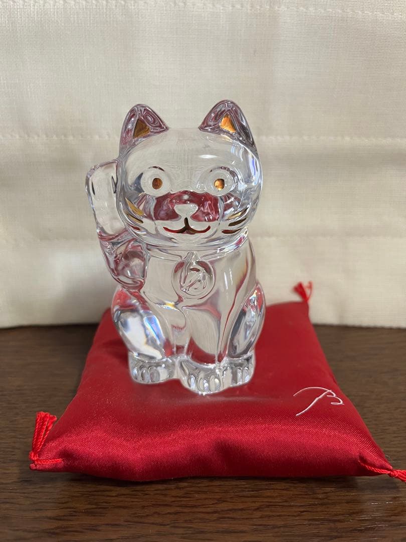 バカラBaccaratクリスタルガラス 招き猫　まねき猫 バカラ（Baccarat） クリスタルフィギュア 招き猫 まねき猫 縁起物 高