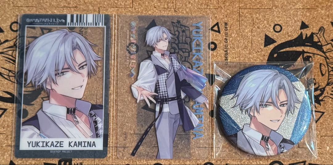 エイトリ おもライ 神名雪風 クリアカード ラメ缶バッジ - メルカリ