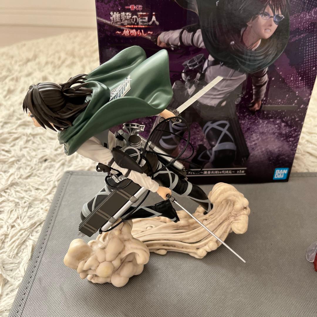 一番くじ 進撃の巨人 地鳴らし C賞 ハンジ・ゾエ 地ならし巨人2体