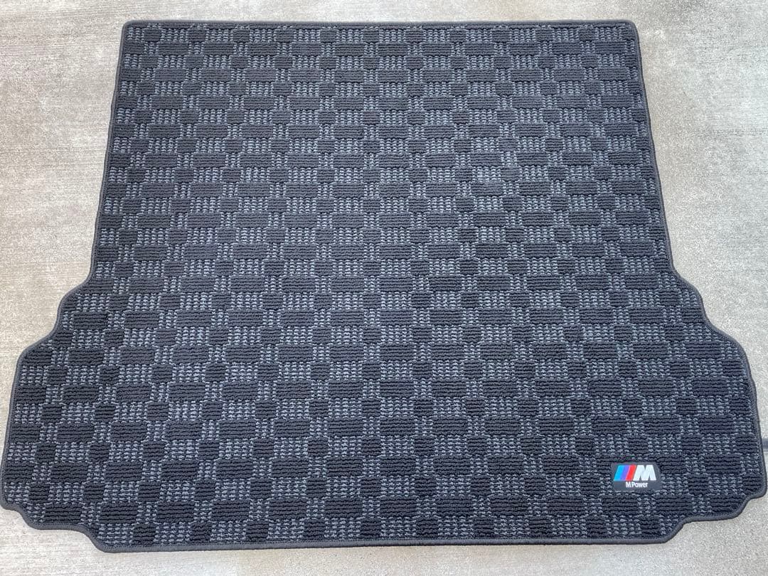  G31 専用ラゲージマット Mスポーツ 正規品