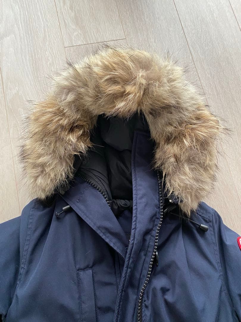 正規品Canada Goose CHARLOTTE PARKA ネイビー - メルカリ