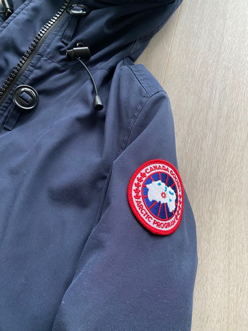 正規品Canada Goose CHARLOTTE PARKA ネイビー - メルカリ