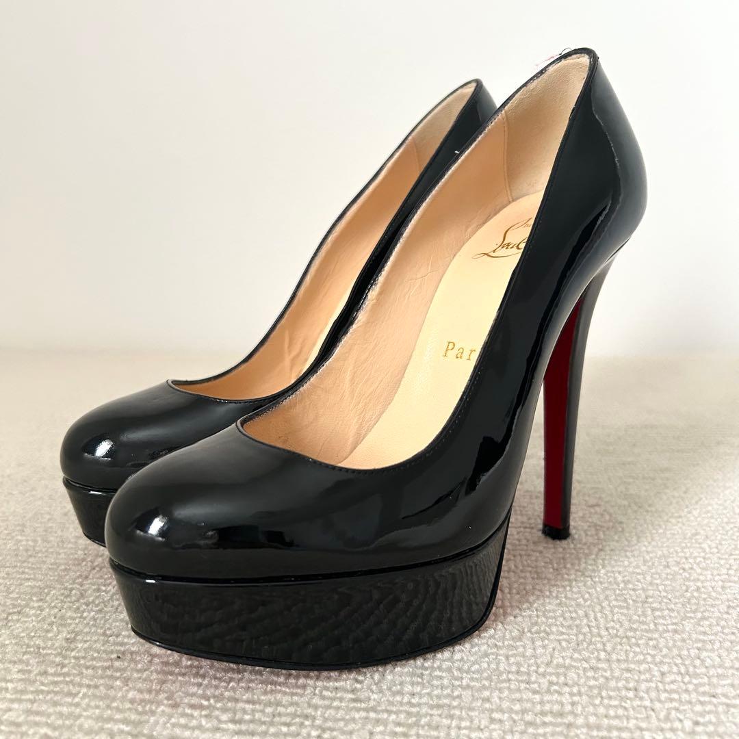 クリスチャン ルブタン パンプス エナメル 黒 22.5cm