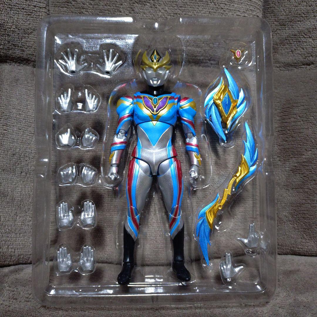 S.H.Figuarts ウルトラマンデッカー ダイナミックタイプ